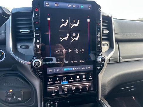 Used 2025 RAM 3500 Laramie image 30