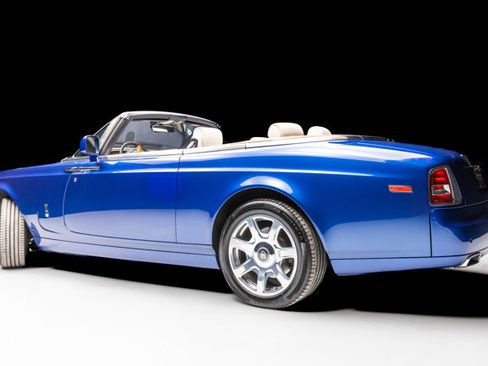 Used 2010 Rolls-Royce Phantom Drophead Coupe image 19