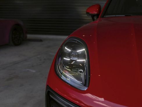 New 2026 Porsche Macan Turbo image 11