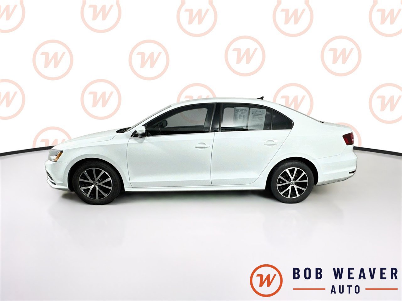 Used 2017 Volkswagen Jetta SE FWD image 4