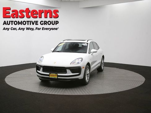 Used 2023 Porsche Macan T w/ Premium Package Plus image 56