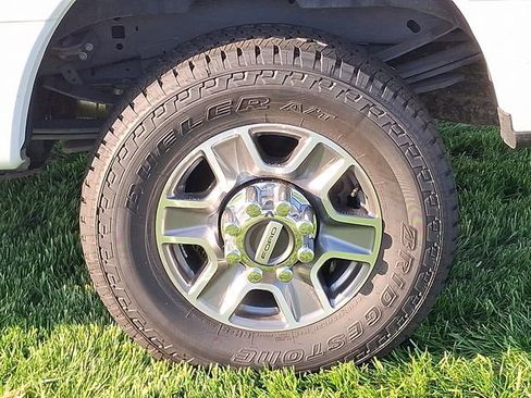 Used 2024 Ford F250 Lariat w/ FX4 Off-Road Package AWD/4WD image 27