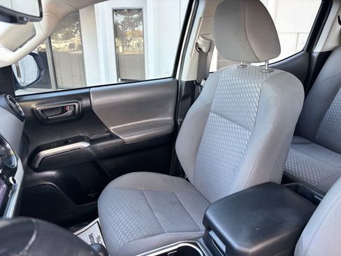 Used 2021 Toyota Tacoma SR image 15