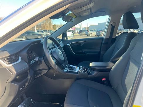 Certified 2022 Toyota RAV4 LE image 15