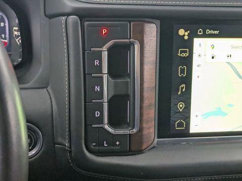 Used 2023 GMC Yukon Denali Ultimate image 25