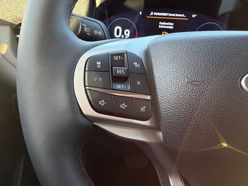 New 2026 Ford Explorer Active w/ Active Comfort Package RWD image 28