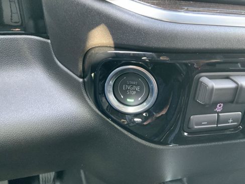 New 2025 Chevrolet Silverado 1500 RST AWD/4WD image 39