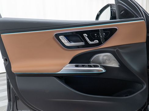 New 2026 Mercedes-Benz E 450 4MATIC Sedan image 11