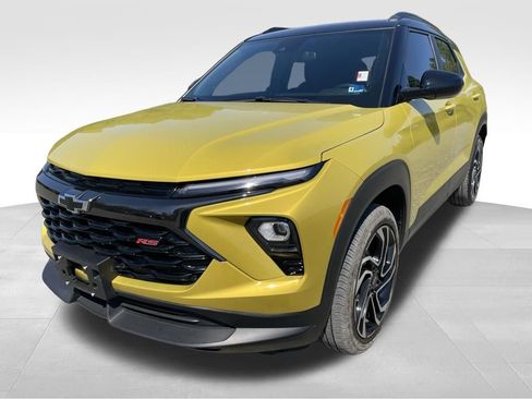 Used 2025 Chevrolet TrailBlazer RS w/ Driver Confidence Package AWD/4WD image 17