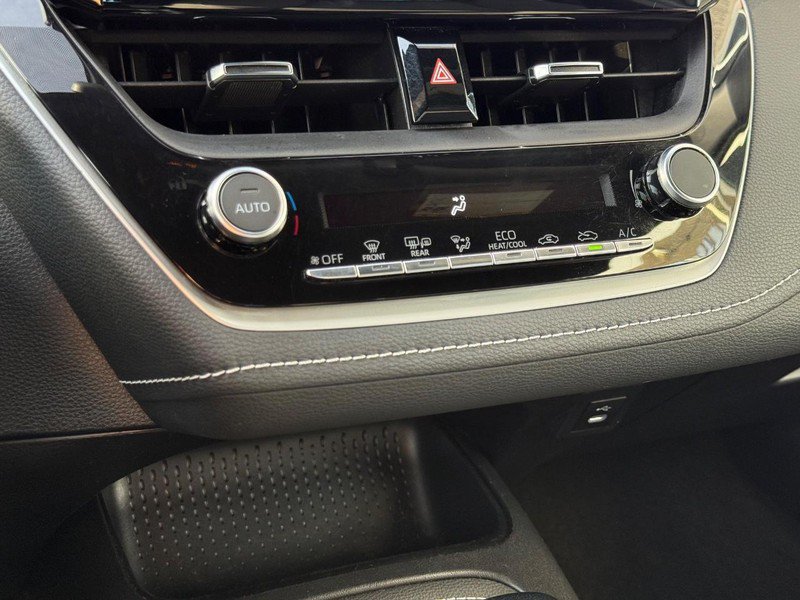 Used 2023 Toyota Corolla SE FWD image 18