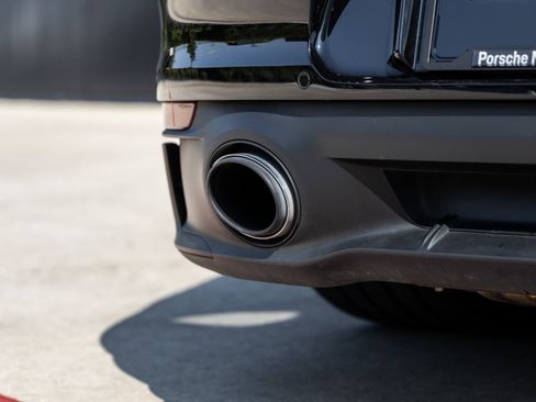 Used 2023 Porsche 911 Targa 4 GTS image 18
