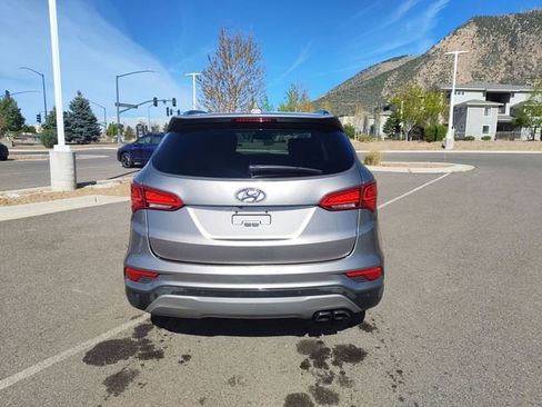 Used 2017 Hyundai Santa Fe Sport FWD image 4