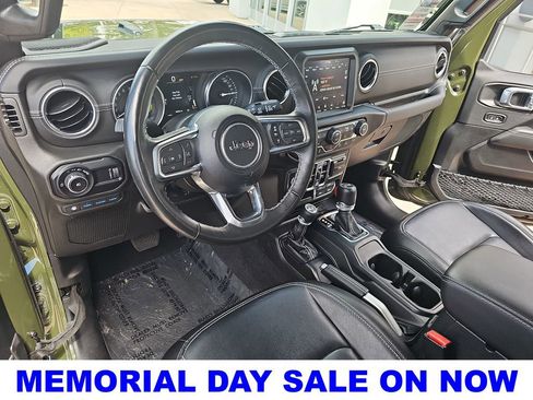 Used 2023 Jeep Wrangler Unlimited Sahara w/ Cold Weather Group AWD/4WD image 15
