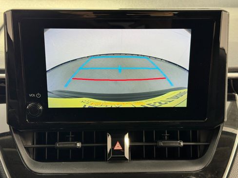 Used 2023 Toyota Corolla LE image 25