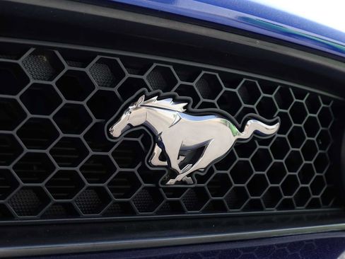 Used 2013 Ford Mustang GT Premium w/ Electronics Pkg RWD image 39