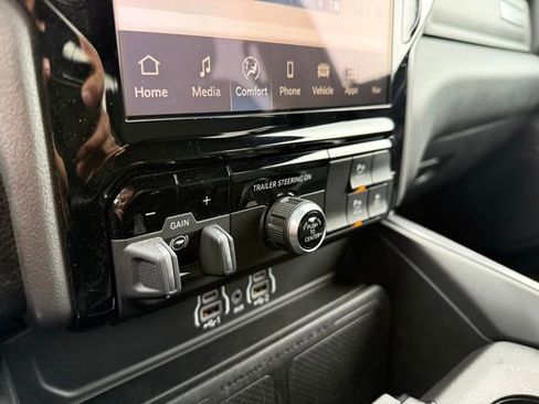 Used 2025 RAM 1500 Big Horn image 27