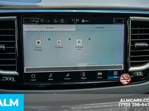 Used 2024 Chrysler Pacifica Touring-L FWD image 39