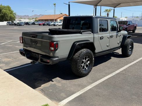 Used 2020 Jeep Gladiator Sport w/ Quick Order Package 24S AWD/4WD image 8