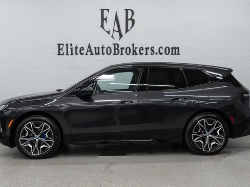 Used 2024 BMW iX xDrive50 w/ Premium Package AWD/4WD image 2