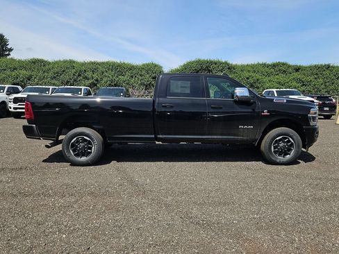 New 2026 RAM 2500 Laramie AWD/4WD image 8