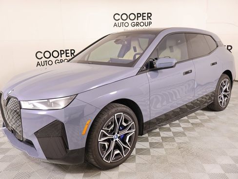 Used 2024 BMW iX xDrive50 w/ Sport Package image 11