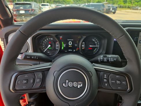 Used 2025 Jeep Wrangler Unlimited Sport S 4xe AWD/4WD image 11