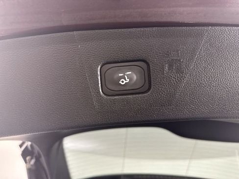 Used 2022 Ford Edge Titanium w/ Equipment Group 301A AWD/4WD image 35