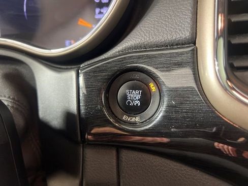 Used 2016 Jeep Grand Cherokee Laredo 75th Anniversary image 20