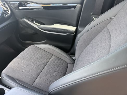Certified 2025 Kia Seltos X-Line AWD/4WD image 15