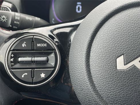 Used 2025 Kia Soul GT-Line FWD image 22