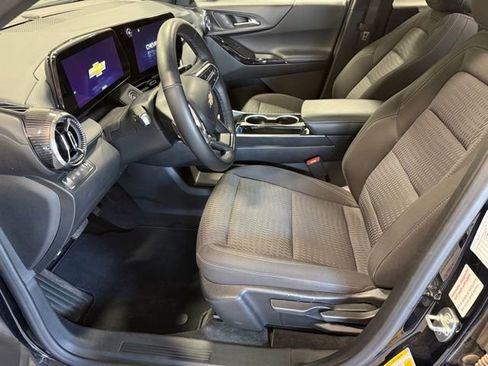 Used 2025 Chevrolet Equinox LT image 15