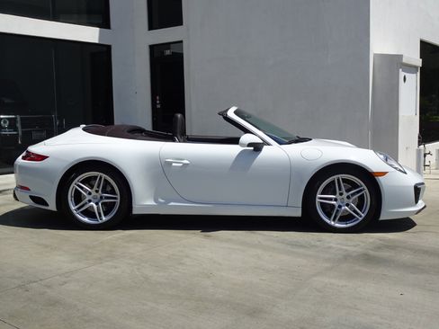 Used 2019 Porsche 911 Carrera image 8