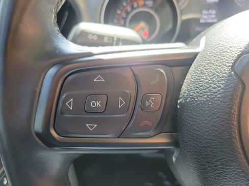 Used 2019 Jeep Wrangler Sport AWD/4WD image 16