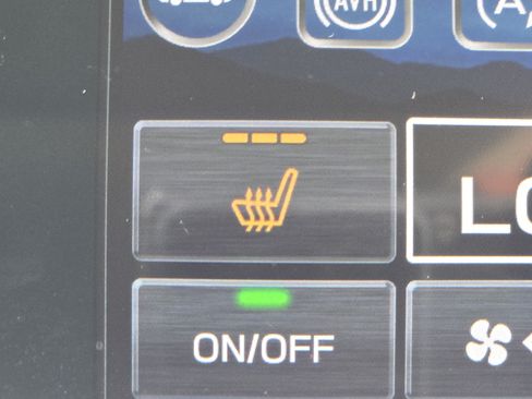 Certified 2024 Subaru Outback Onyx Edition AWD/4WD image 11