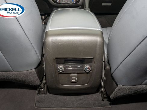 Used 2024 Buick Enclave Essence w/ Technology Package FWD image 21
