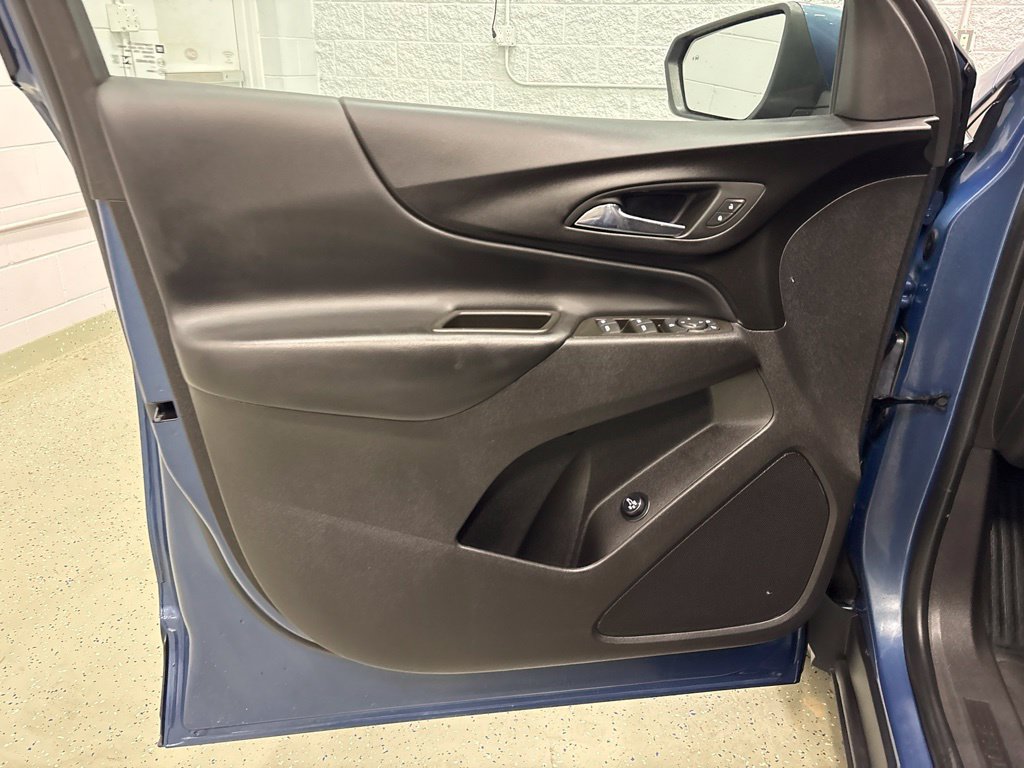 Used 2024 Chevrolet Equinox LT AWD/4WD image 14