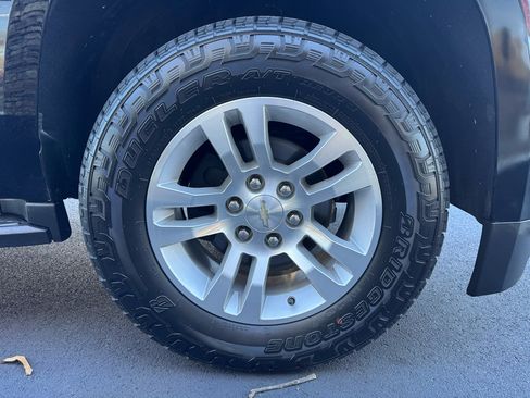 Used 2020 Chevrolet Tahoe LT image 9