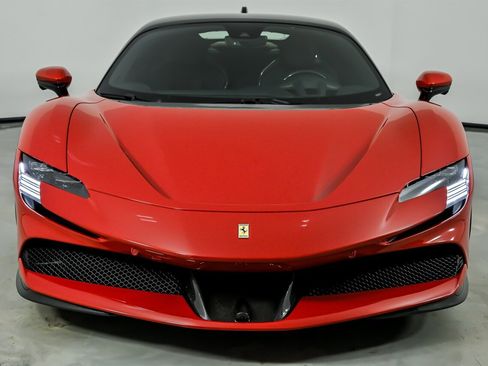 Used 2023 Ferrari SF90 Stradale image 5