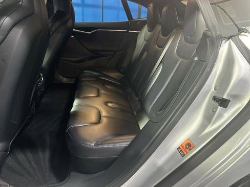 Used 2016 Tesla Model S 70 image 29
