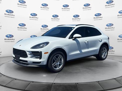 Used 2021 Porsche Macan AWD/4WD image 2