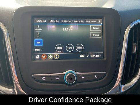 Used 2019 Chevrolet Equinox LT image 2