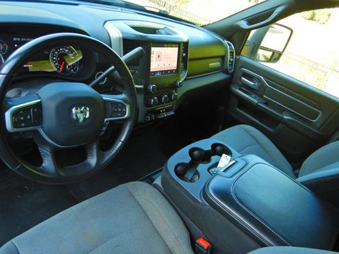 Used 2024 RAM 2500 Big Horn AWD/4WD image 12