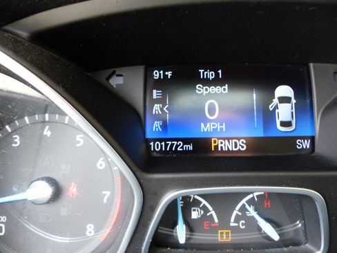 Used 2017 Ford Focus SEL FWD image 28