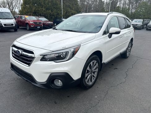 Used 2018 Subaru Outback 3.6R Touring image 7