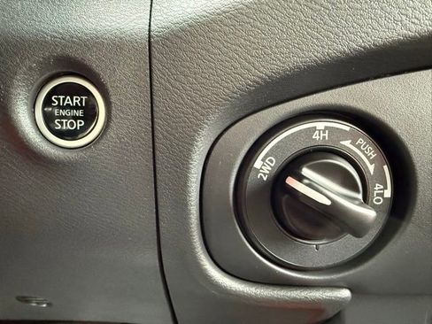 Used 2024 Nissan Frontier PRO-4X w/ Pro Premium Package AWD/4WD image 30