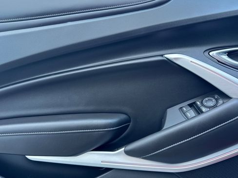 Used 2019 Chevrolet Camaro SS image 11