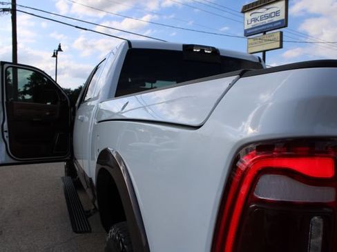 Used 2023 RAM 2500 Limited AWD/4WD image 9