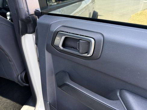 Used 2025 Ford Bronco Big Bend image 37