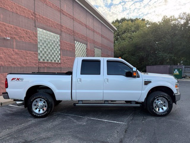 Used 2010 Ford F350 4x4 Crew Cab Super Duty image 3