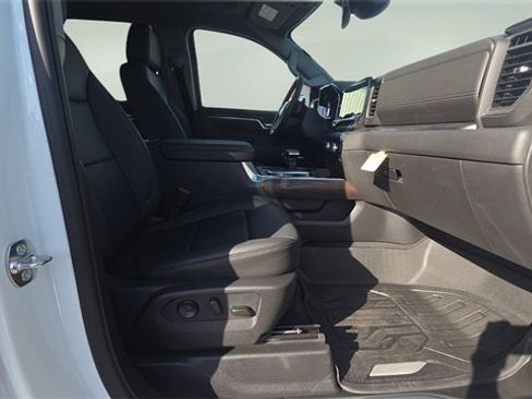 New 2026 GMC Sierra 1500 SLT w/ SLT Premium Package image 13